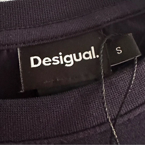 Desigual Damen Navy Tee with Pink Floral Print NWT Size S - Picture 5 of 5